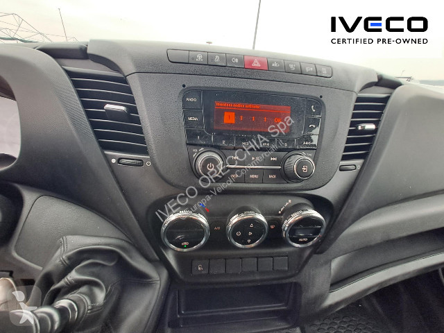 عربة نفعية Iveco DAILY 35C16 3.0 - 4100