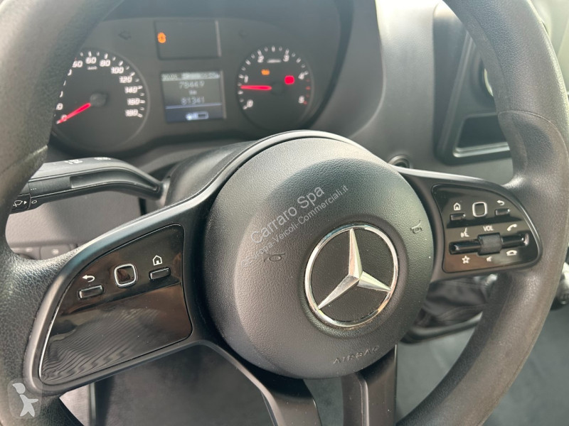 Užitkové vozidlo Mercedes III