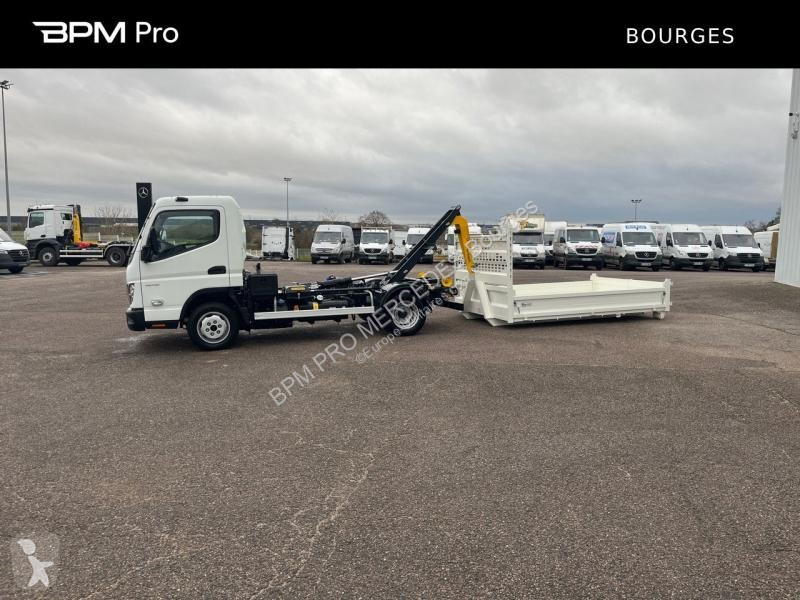 Véhicule utilitaire Fuso CCb 3C15 Empattement 28