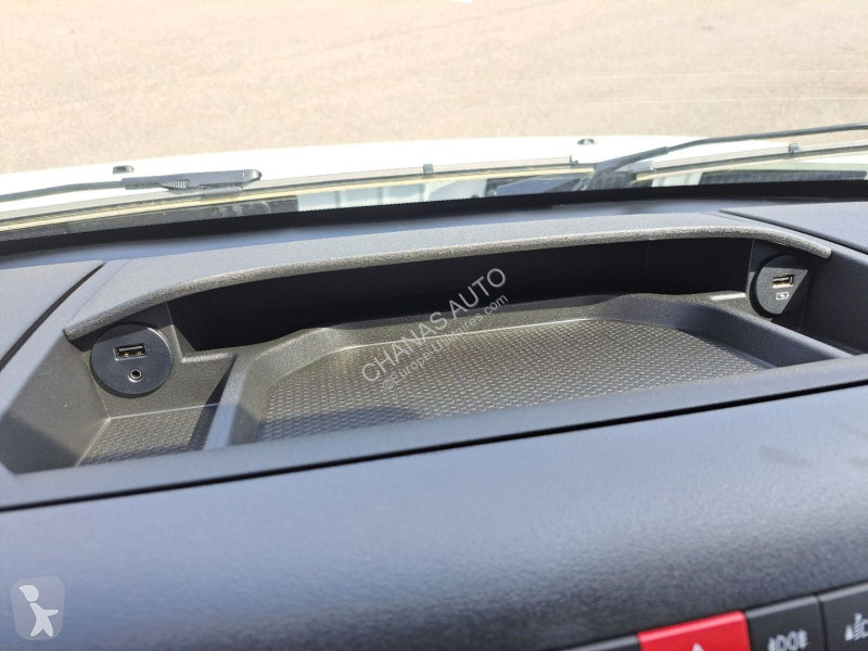 Autoutilitară Iveco 35C18 180CV 3L ALUMINIUM...