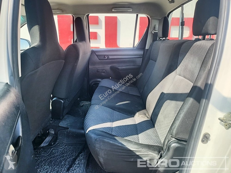 Véhicule utilitaire Toyota Hilux