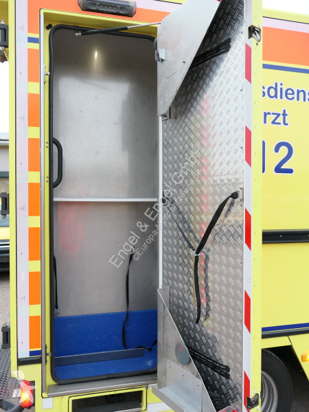 Véhicule utilitaire Mercedes Sprinter II 516...
