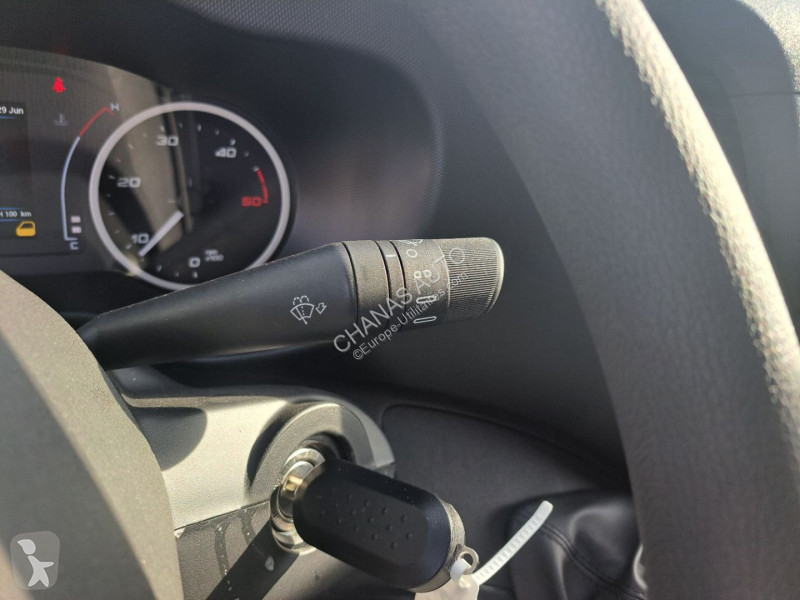 Véhicule utilitaire Iveco 35C18 180CV 3L PLSC...