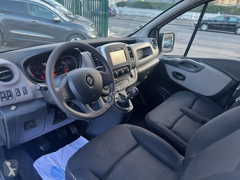 عربة نفعية Renault TRAFIC III FG L2H1 1200 1.6...