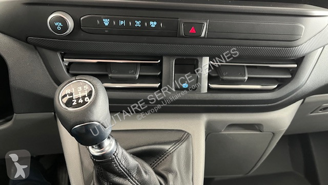 Véhicule utilitaire Ford 300 L1H1 2.0 ECOBLUE...