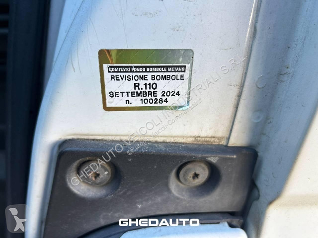 Veicolo commerciale Iveco Daily V 35.14 CNG E6...