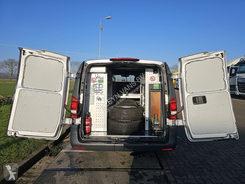 Véhicule utilitaire Mercedes 114 L2 LED...