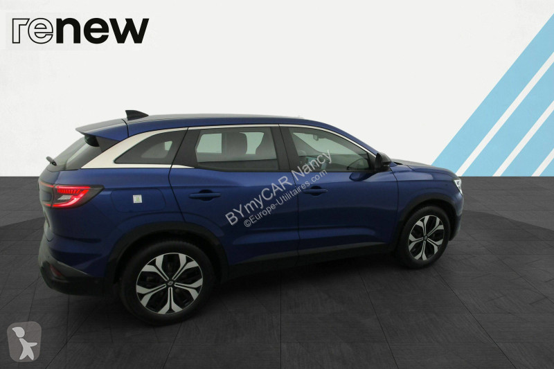 Veicolo commerciale Renault Austral mild hybrid...