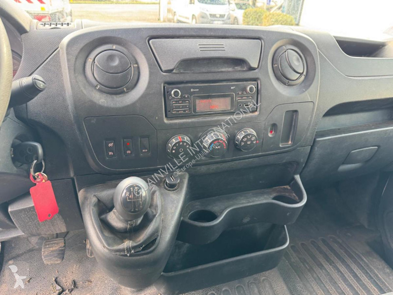 Veicolo commerciale Renault 2.3 DCI 150