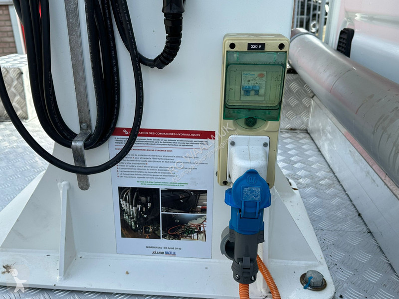 Véhicule utilitaire Iveco 35S14 APK 29-08-2026,...