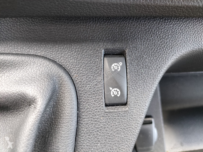 Véhicule utilitaire Renault FRIGO 12M3 165 CV...