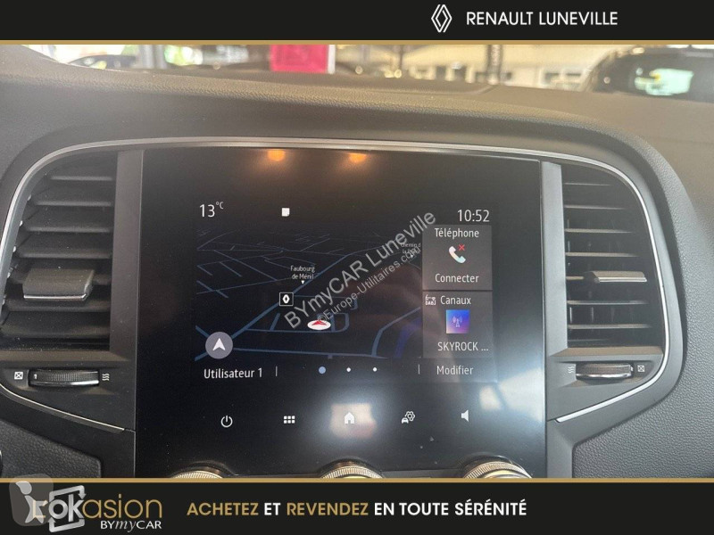 Autoutilitară Renault Megane IV Berline Blue...