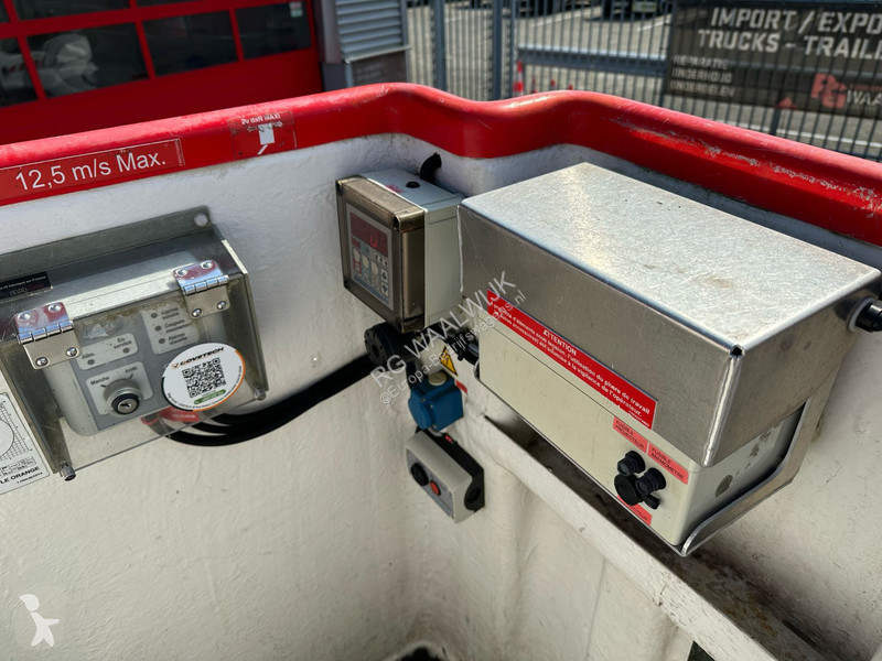 Véhicule utilitaire Iveco 35S14 APK 10-07-2026...