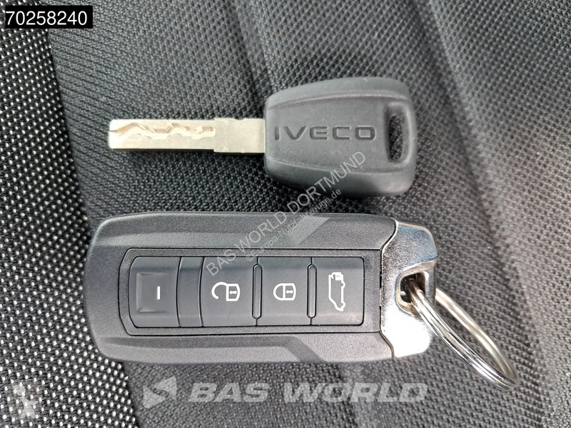 Nyttofordon Iveco 35C21 3.0L Automatik 2x...
