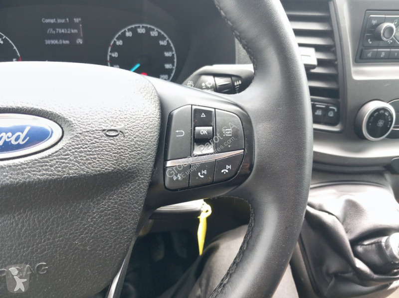 Véhicule utilitaire Ford 300 L2H1 2.0 EcoBlue...