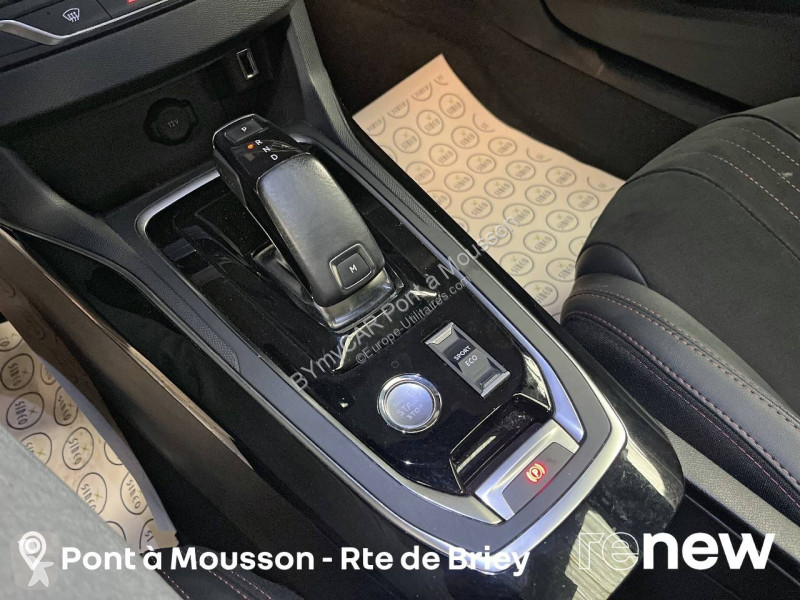 Véhicule utilitaire Peugeot 308 SW PureTech...