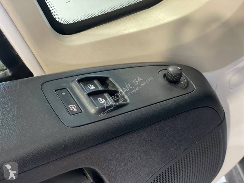 Veículo utilitário Peugeot 2.2 BlueHDi 165HP...