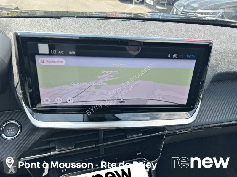 عربة نفعية Peugeot 2008 Hybrid 145 e-DCS6