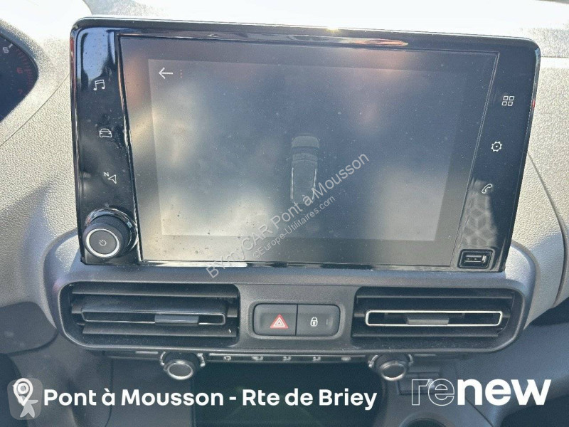 Autoutilitară Peugeot Rifter Standard BlueHDi...