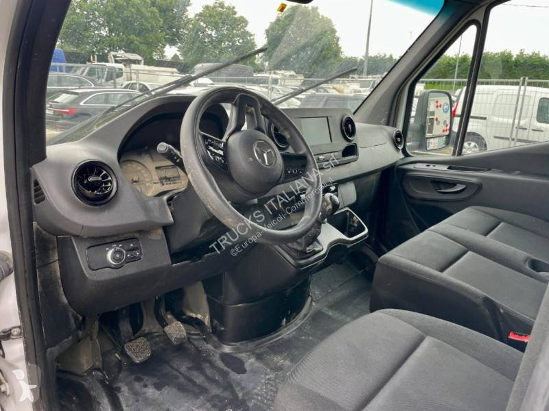 Furgoneta Mercedes
