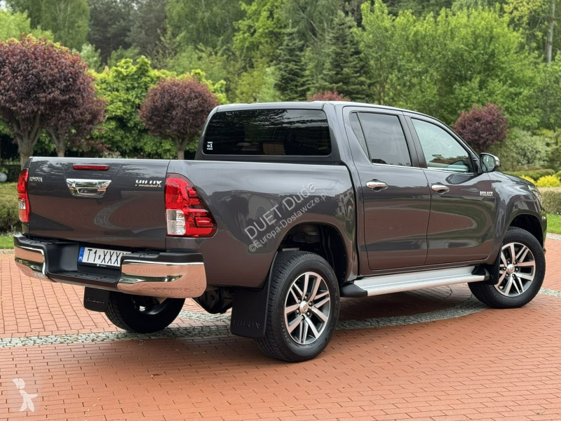 Autoutilitară Toyota Hilux