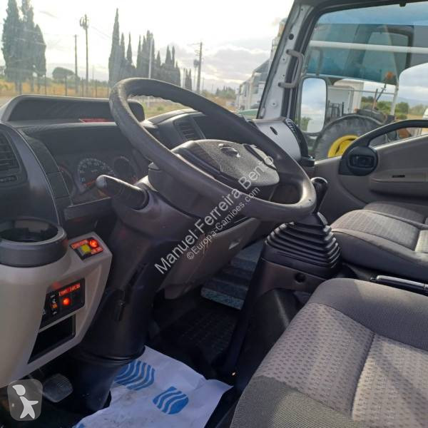 Furgoneta Nissan