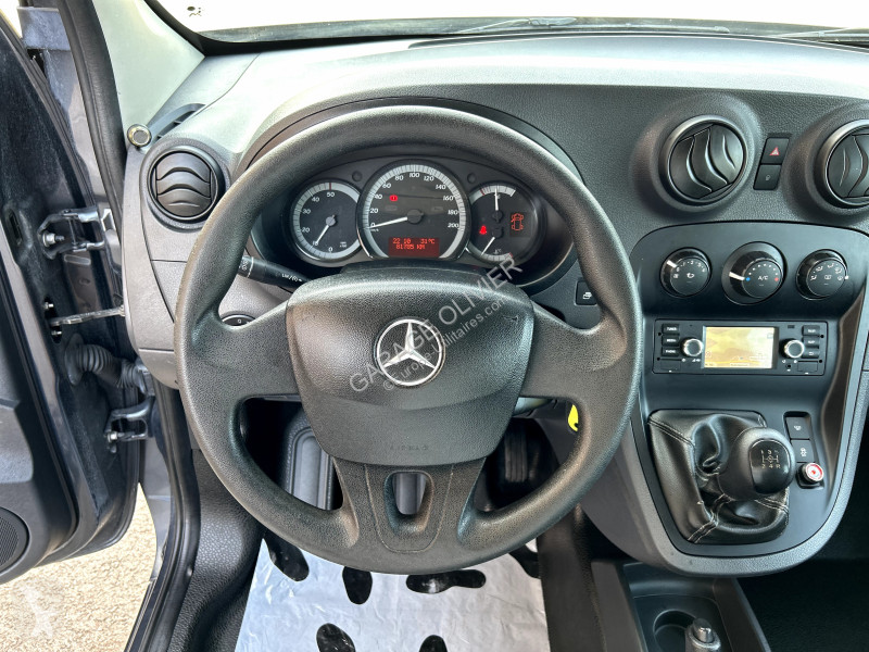 Véhicule utilitaire Mercedes Mixto Extra Long...