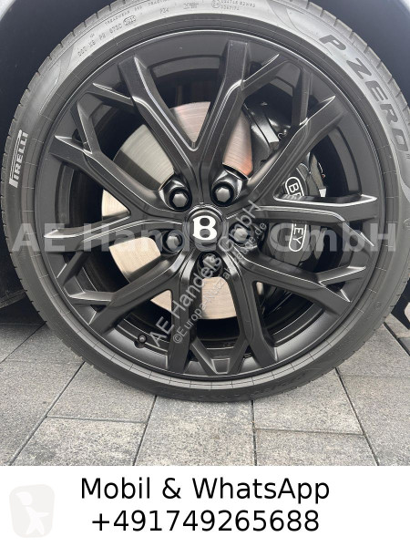 Samochód dostawczy Bentley Flying Spur Speed...