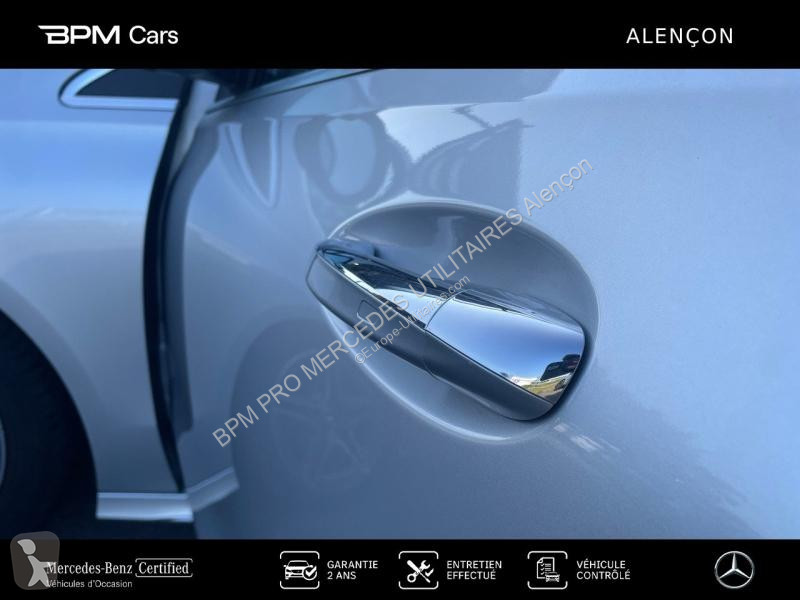 Véhicule utilitaire Mercedes 180 136ch AMG Line...