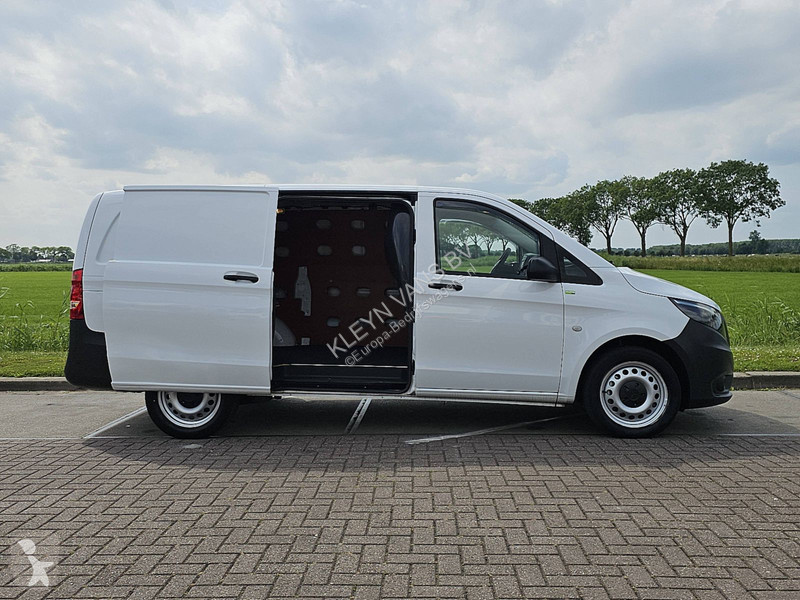 Véhicule utilitaire Mercedes 114 clima aut. EURO6
