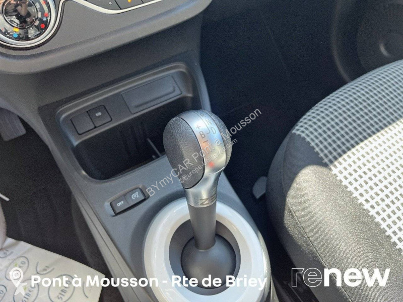 Autoutilitară Renault Twingo III Achat Intégral...