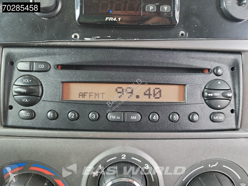 Véhicule utilitaire Iveco 40C15 BE Combi...