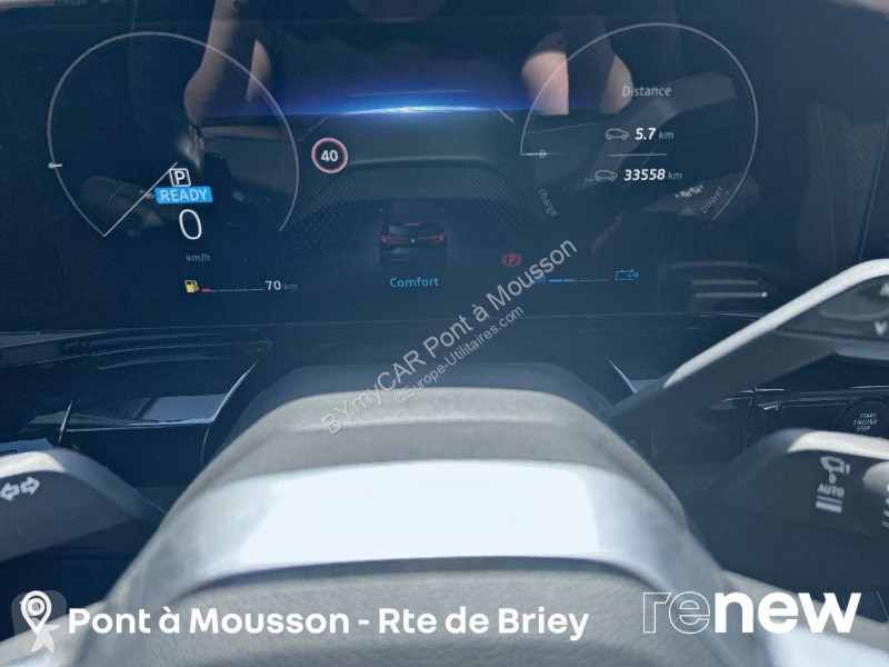 عربة نفعية Renault Espace E-Tech hybrid 200