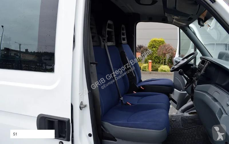 Véhicule utilitaire Iveco 35C15 Blaszak L4H2...