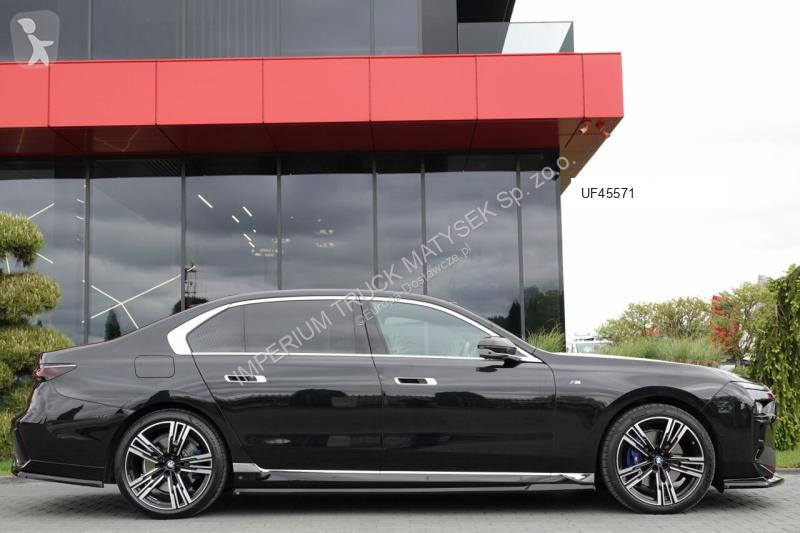 Véhicule utilitaire BMW 7 xDrive M Sport