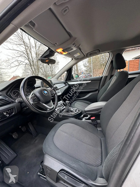 Nyttofordon BMW 216i Active...