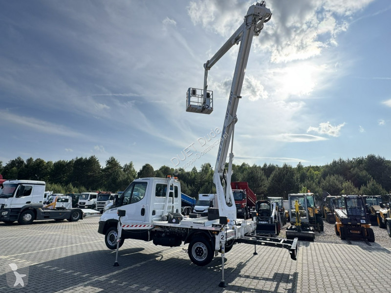 Furgoneta Iveco 35S14
