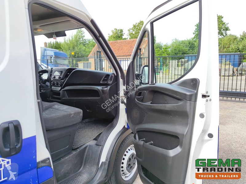 Veicolo commerciale Iveco 35S12 Euro6 Van L2 H2...