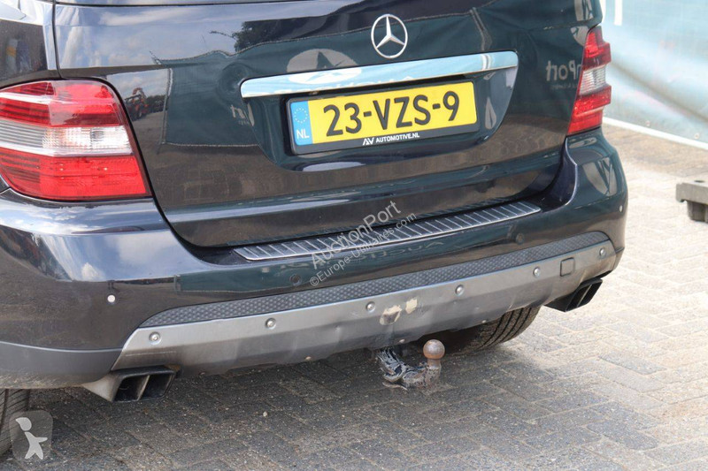 Véhicule utilitaire Mercedes 4 MATIC M-Klasse