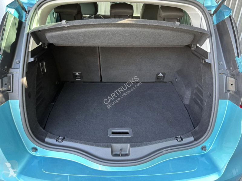 Véhicule utilitaire Renault SCENIC