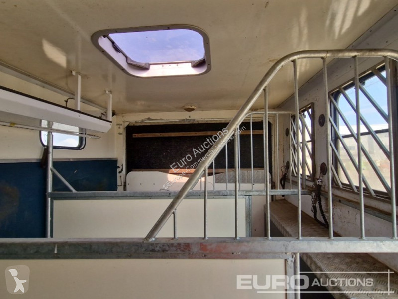 Furgoneta  75E15K