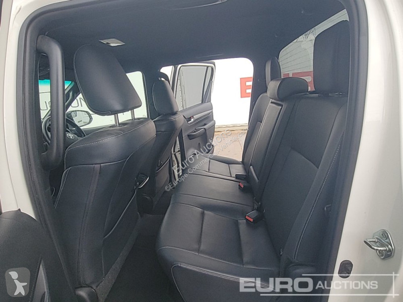 Véhicule utilitaire Toyota Hilux