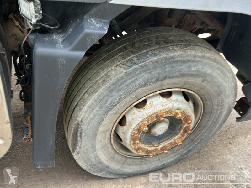 Autoutilitară Volvo FM400