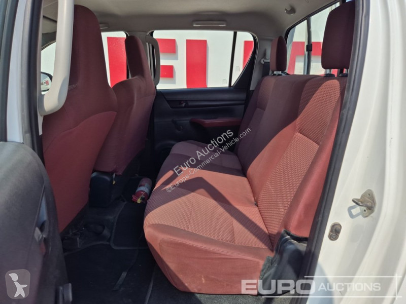 Veicolo commerciale Toyota Hilux DLX