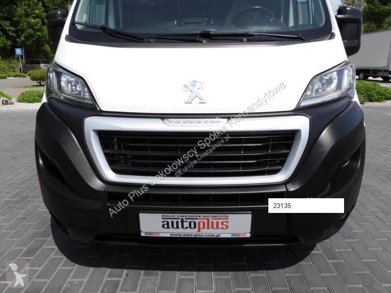 Autoutilitară Peugeot BOXER  FURGON CHŁODNIA...