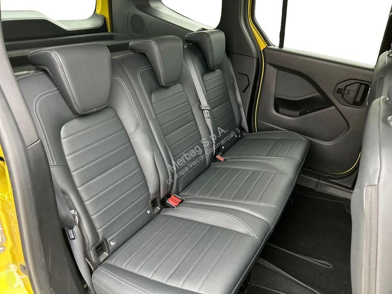 Veicolo commerciale Mercedes 180 d Sport