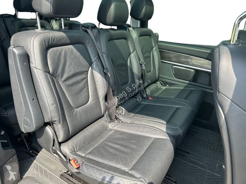 Véhicule utilitaire Mercedes 300 d Automatic...