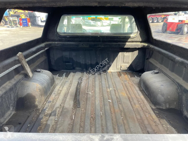 Véhicule utilitaire Toyota D-4D 4X4 5 SEATS...