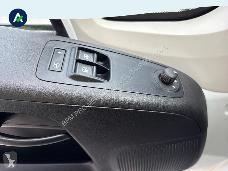 Veicolo commerciale Peugeot Fg 333 L2H2 2.2...