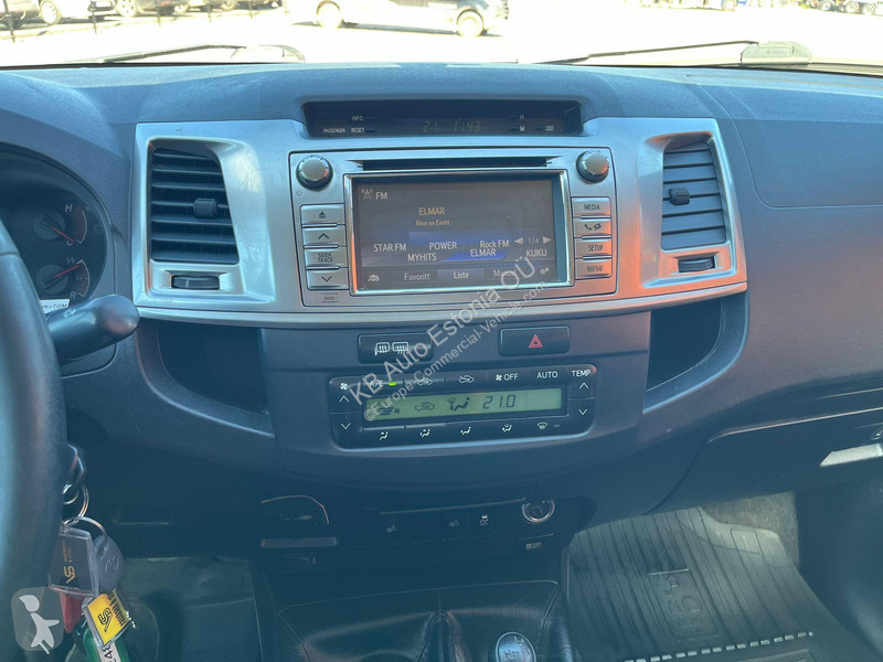 Véhicule utilitaire Toyota 4x4 Hilux